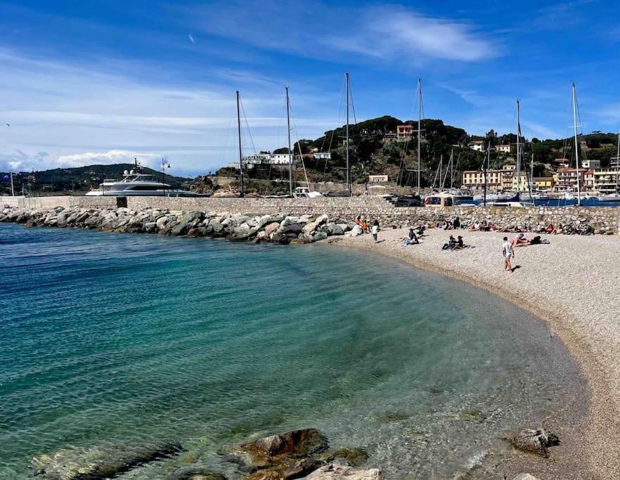 Apartament A Casa Di Nonna Anna Porto Azzurro Zewnętrze zdjęcie