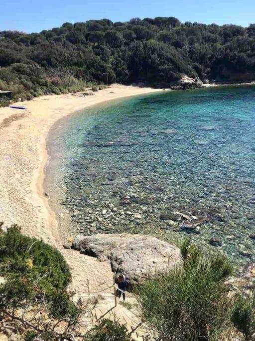 Apartament A Casa Di Nonna Anna Porto Azzurro Zewnętrze zdjęcie